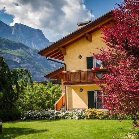 مبيت وإفطار ترينتو Agritur Val D'Adige المظهر الخارجي الصورة